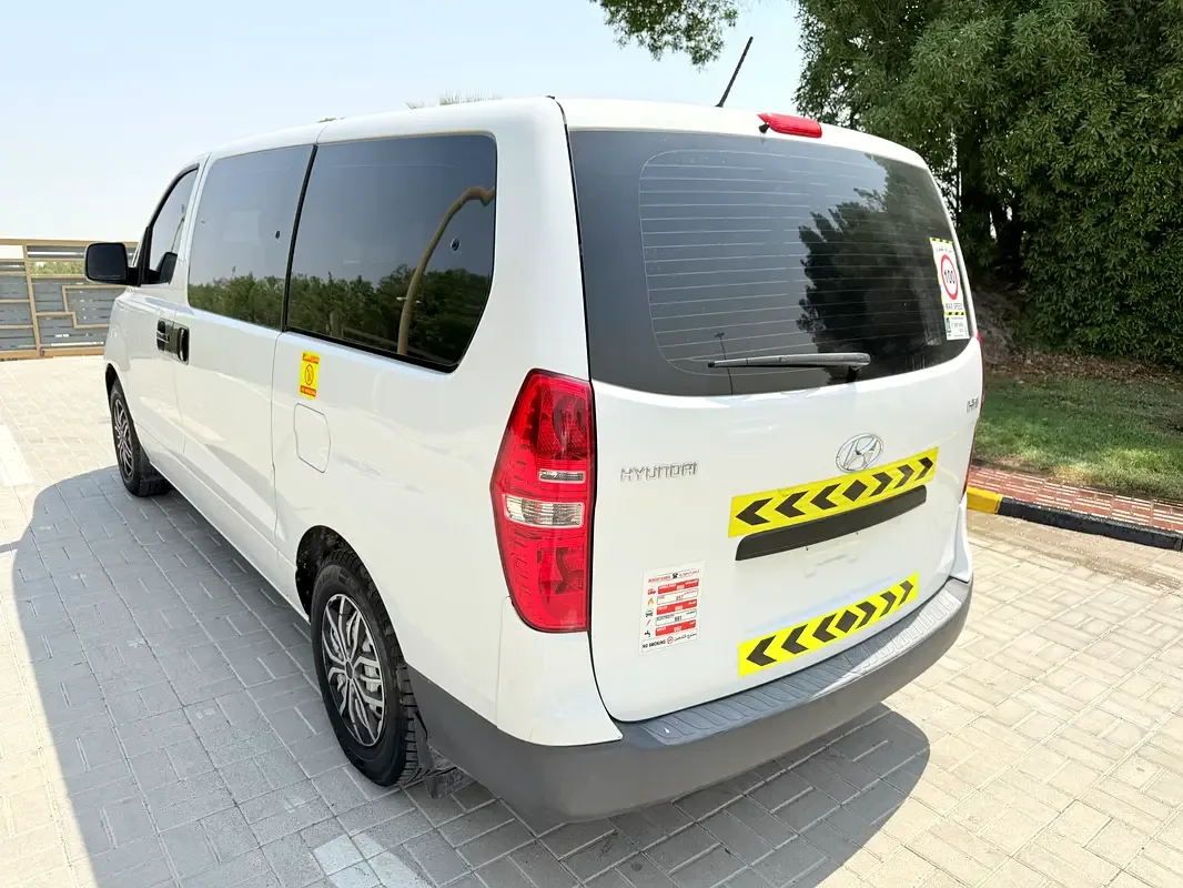 Hyundai H-1 2.5 AT RWD (170 حصان) - 6