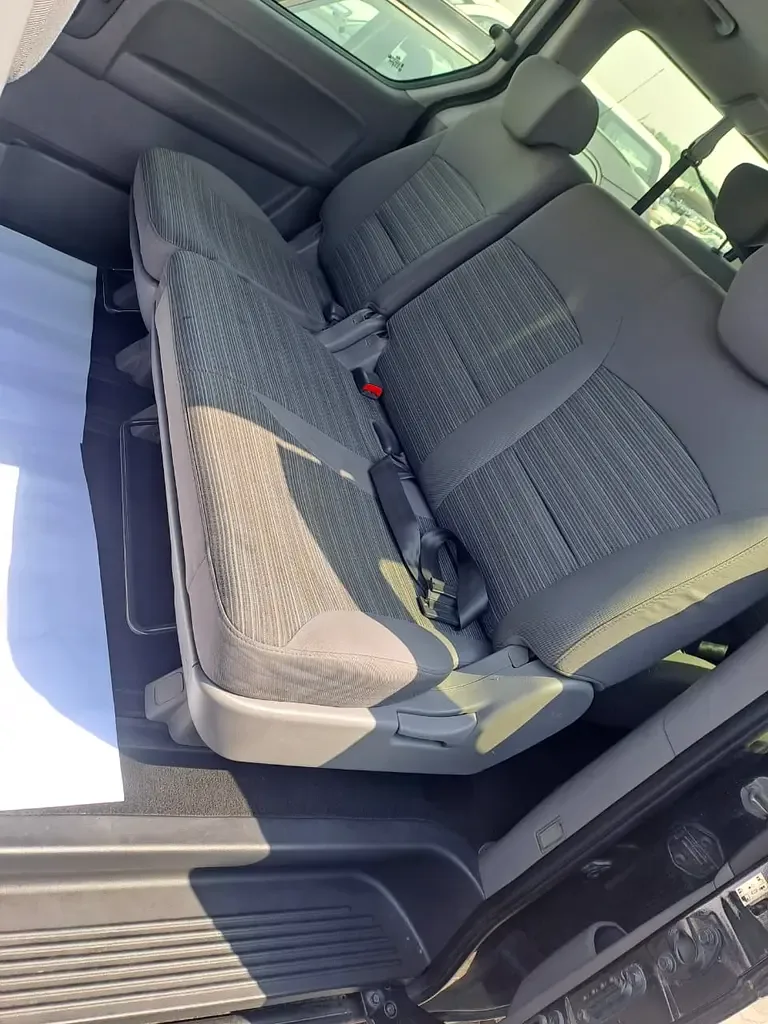Hyundai H-1 2.5 AT RWD (170 hp) - 13
