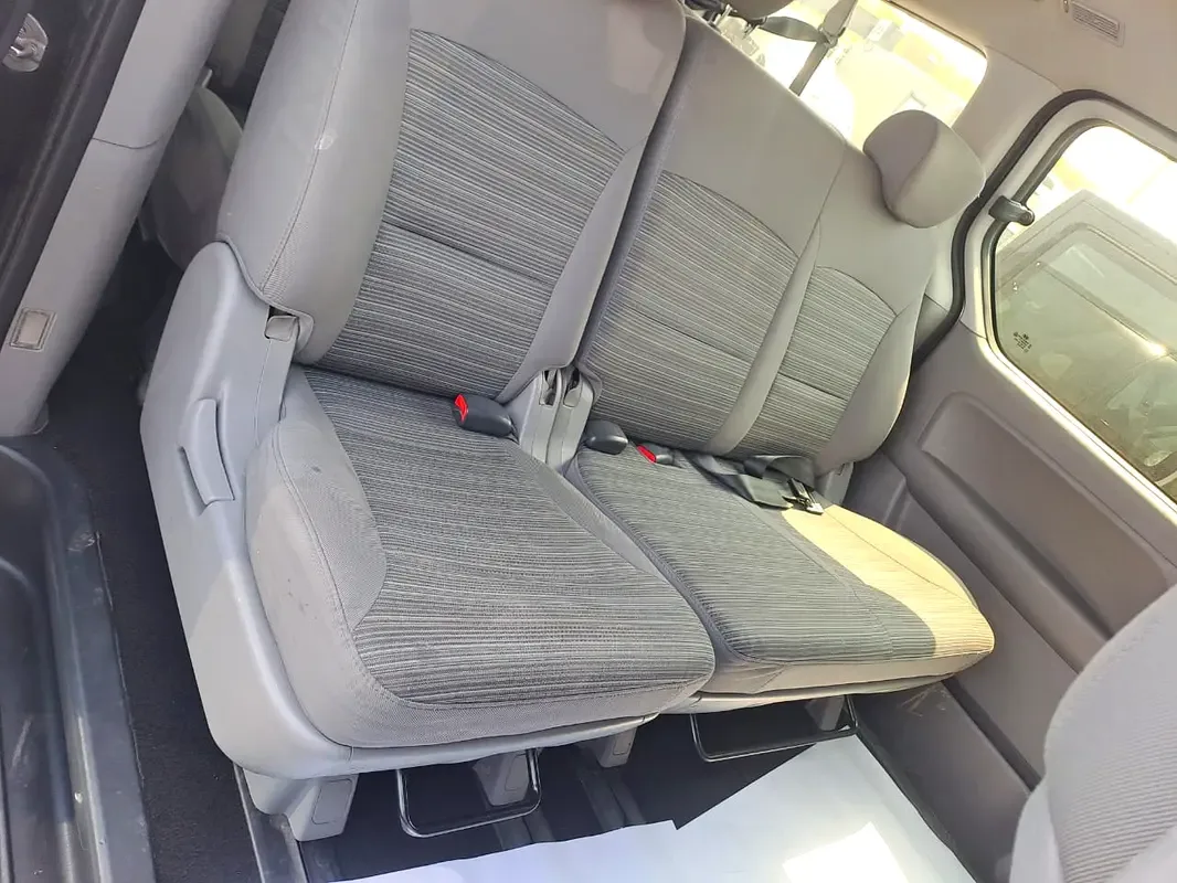 Hyundai H-1 2.5 AT RWD (170 hp) - 15