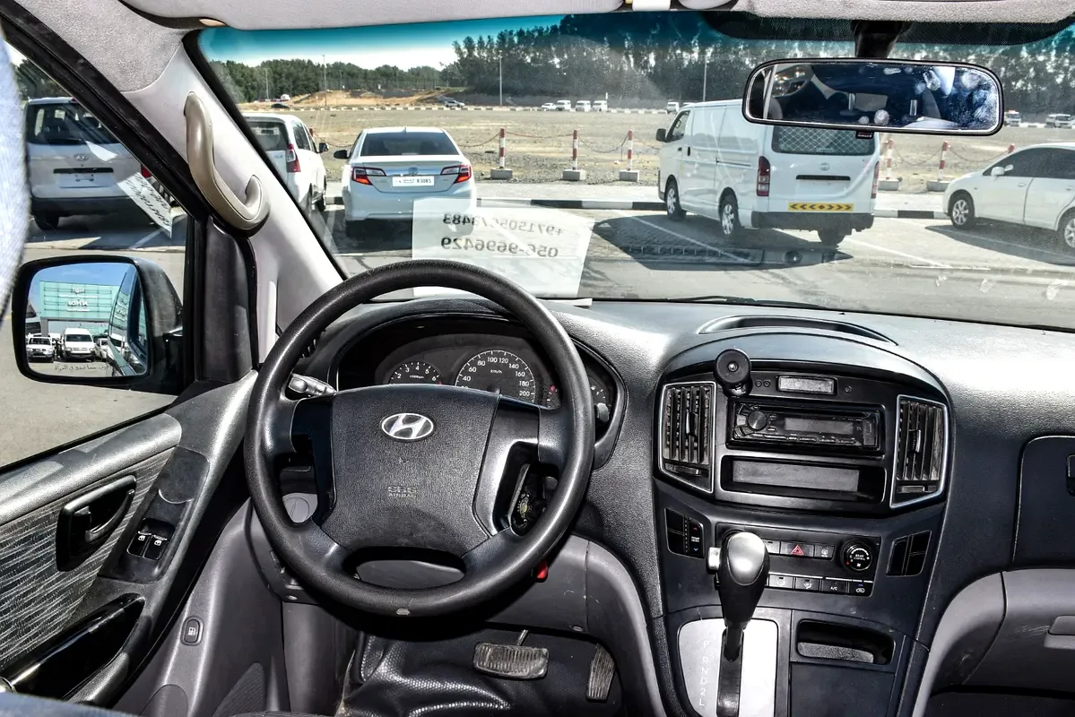 Hyundai H-1 2.5 AT RWD (170 حصان) - 5
