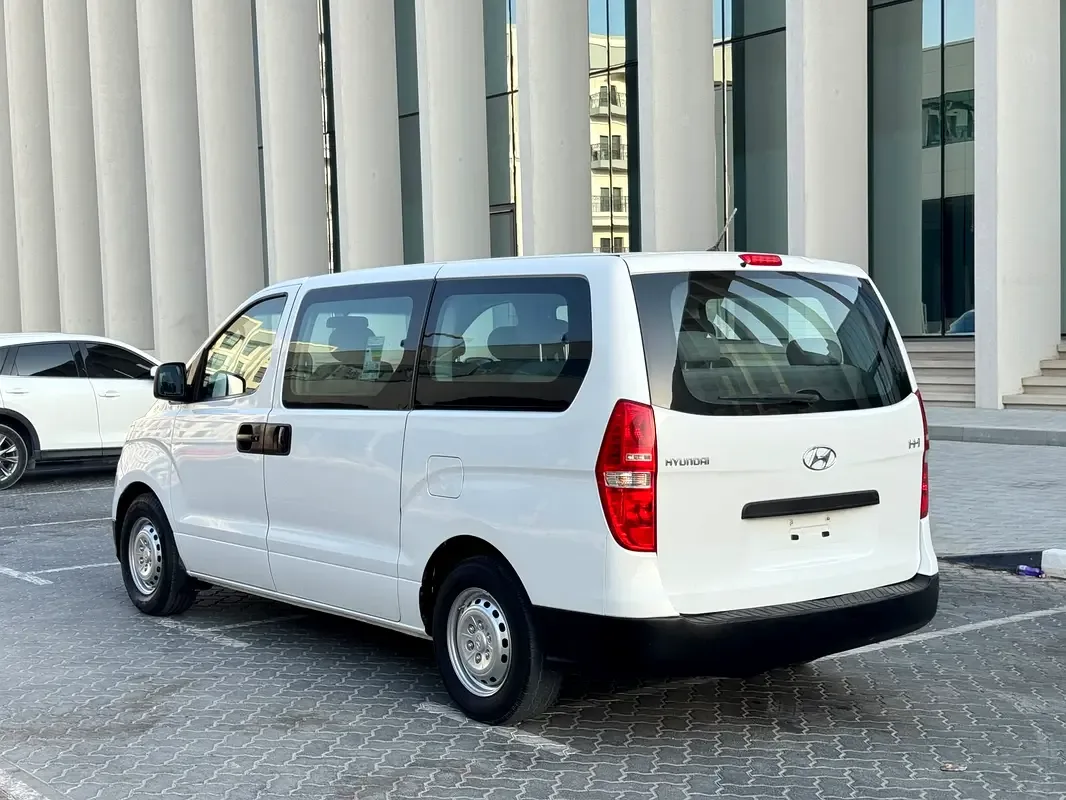 Hyundai H-1 2.5 AT RWD (170 حصان) - 4