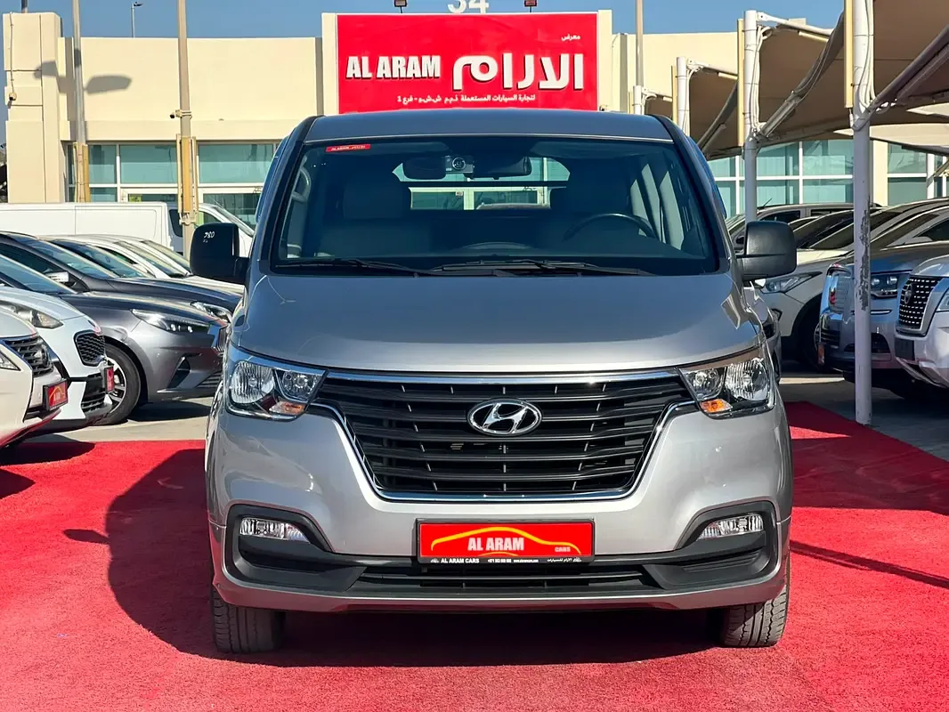 Hyundai H-1 2.5 MT (100 hp) - 2