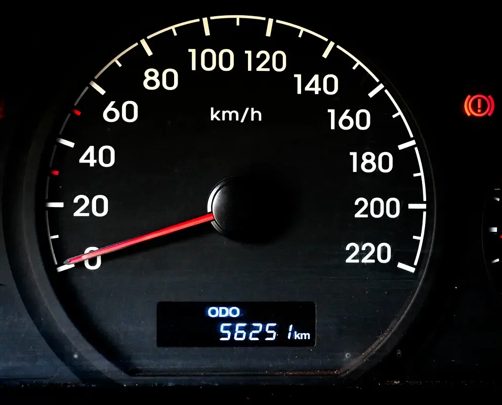Hyundai H-1 2.5 MT (136 حصان) - 16