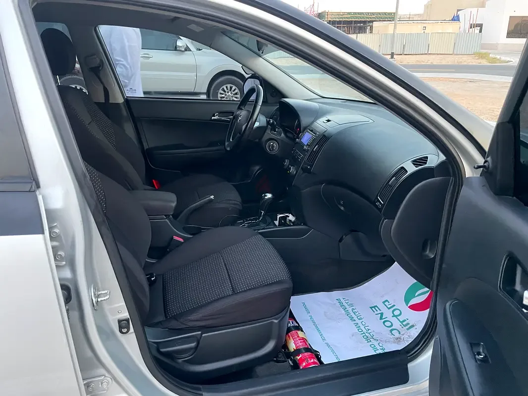 Hyundai i30 1.6 AT (126 hp) - 12