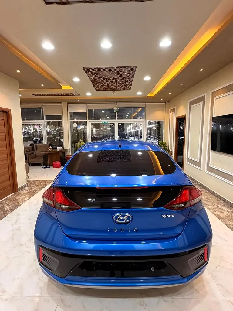 Hyundai Ioniq 1.6 Plug-in-Hybrid AMT (105 hp) - 2