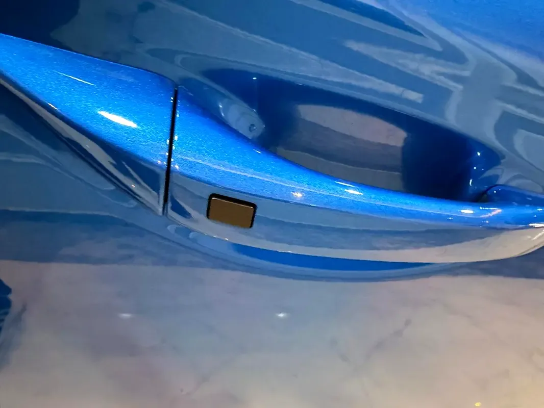 Hyundai Ioniq 1.6 Plug-in-Hybrid AMT (105 hp) - 3