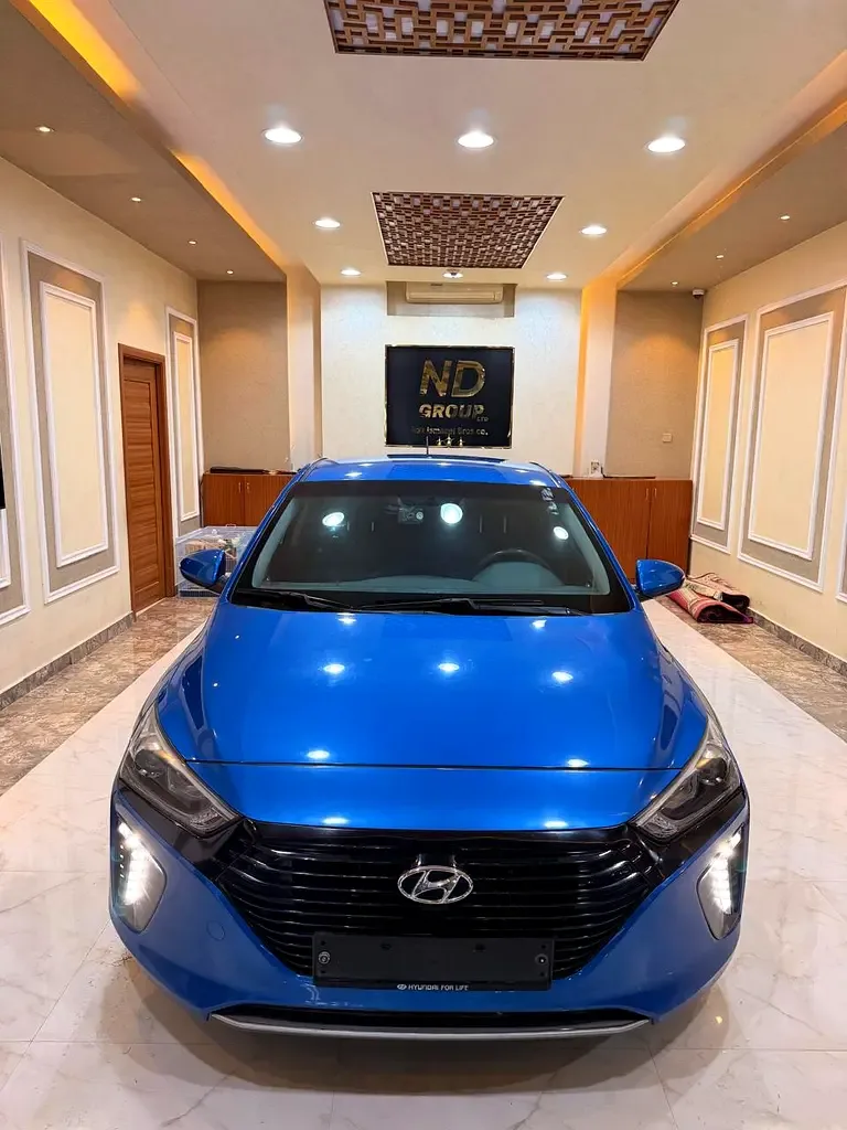 Hyundai Ioniq 1.6 Plug-in-Hybrid AMT (105 hp)