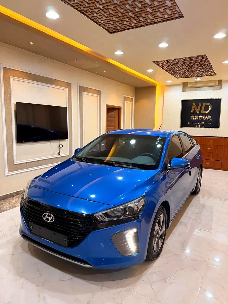 Hyundai Ioniq 1.6 Plug-in-Hybrid AMT (105 hp) - 14