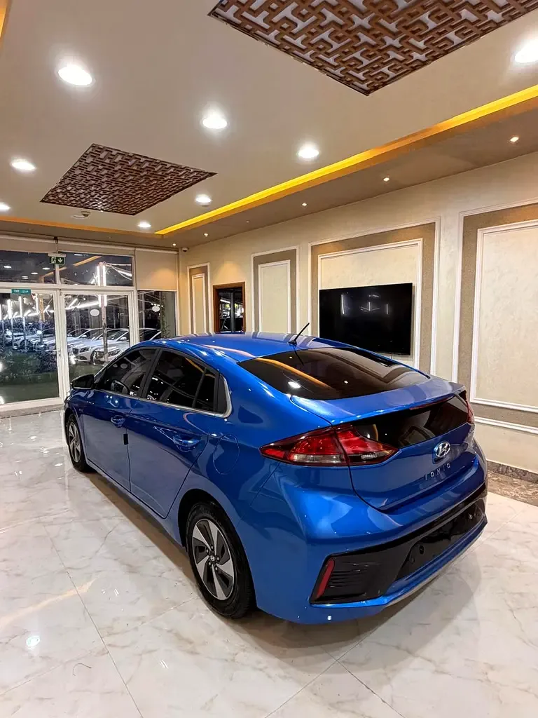Hyundai Ioniq 1.6 Plug-in-Hybrid AMT (105 hp) - 15