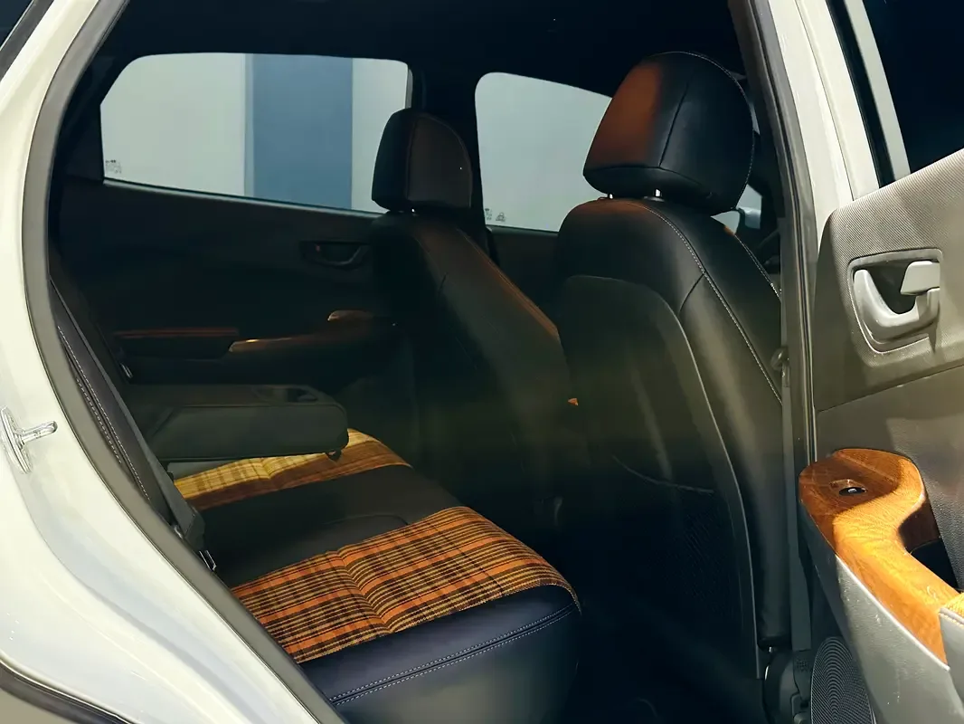Hyundai Kona 2.0 AT (149 hp) - 16