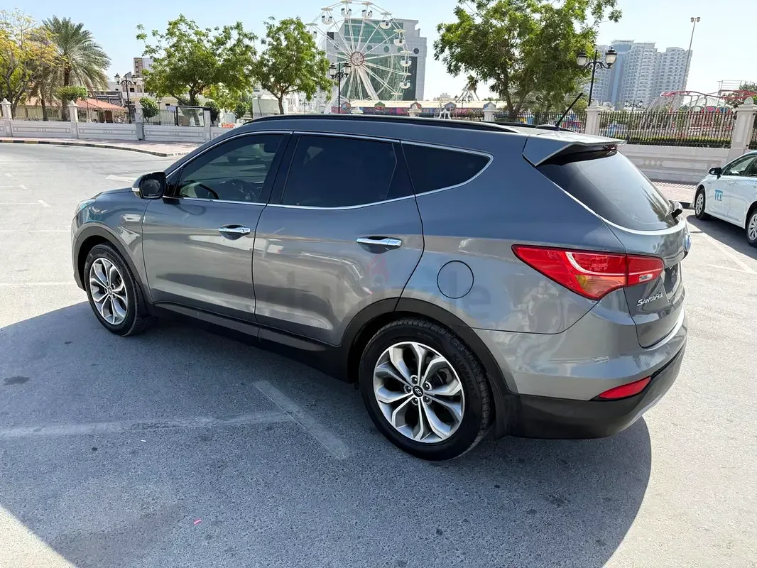 Hyundai Santa Fe 2.2 AT AWD (200 hp)