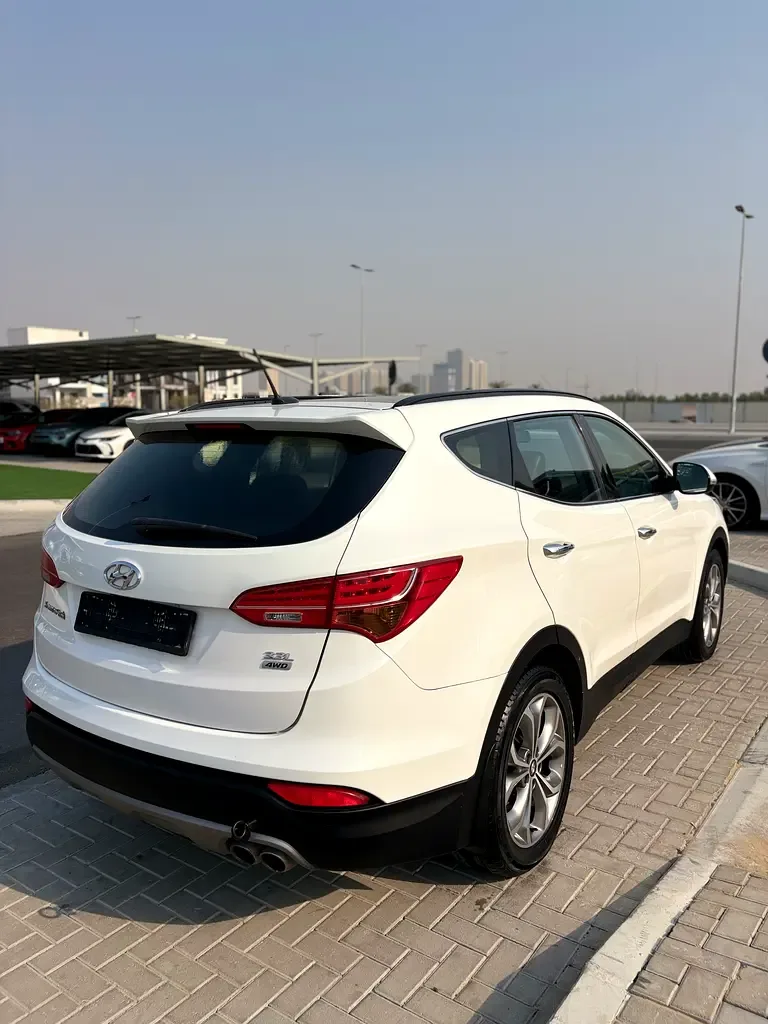Hyundai Santa Fe 2.2 AT AWD (200 حصان) - 4