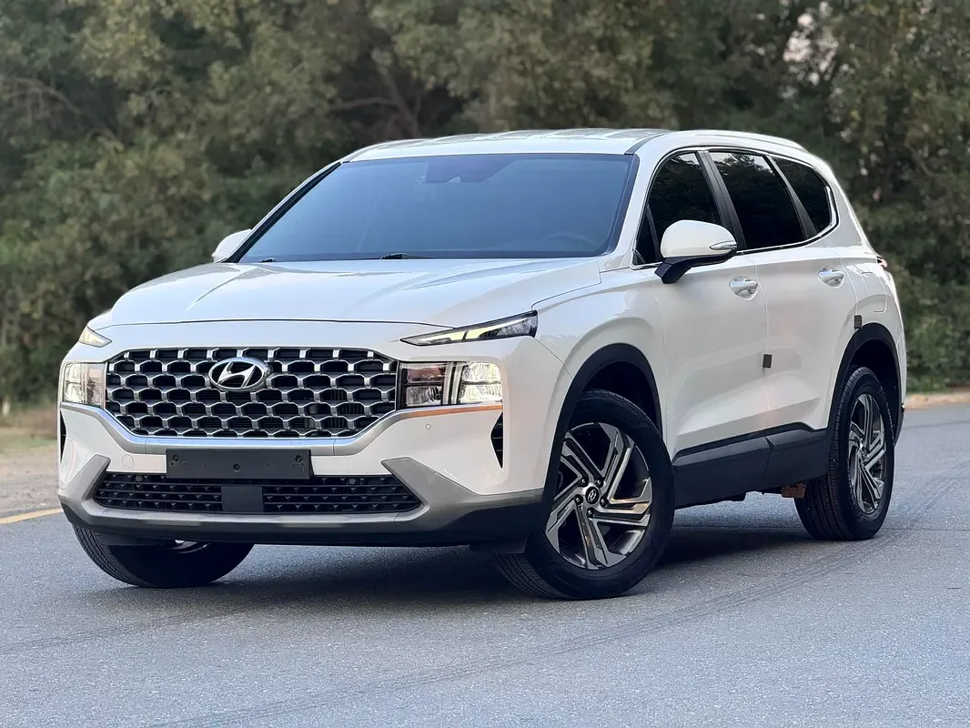 Hyundai Santa Fe 2.5 AMT (281 hp)