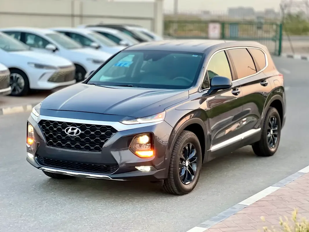 Hyundai Santa Fe 2.5 AT (194 حصان) - 2