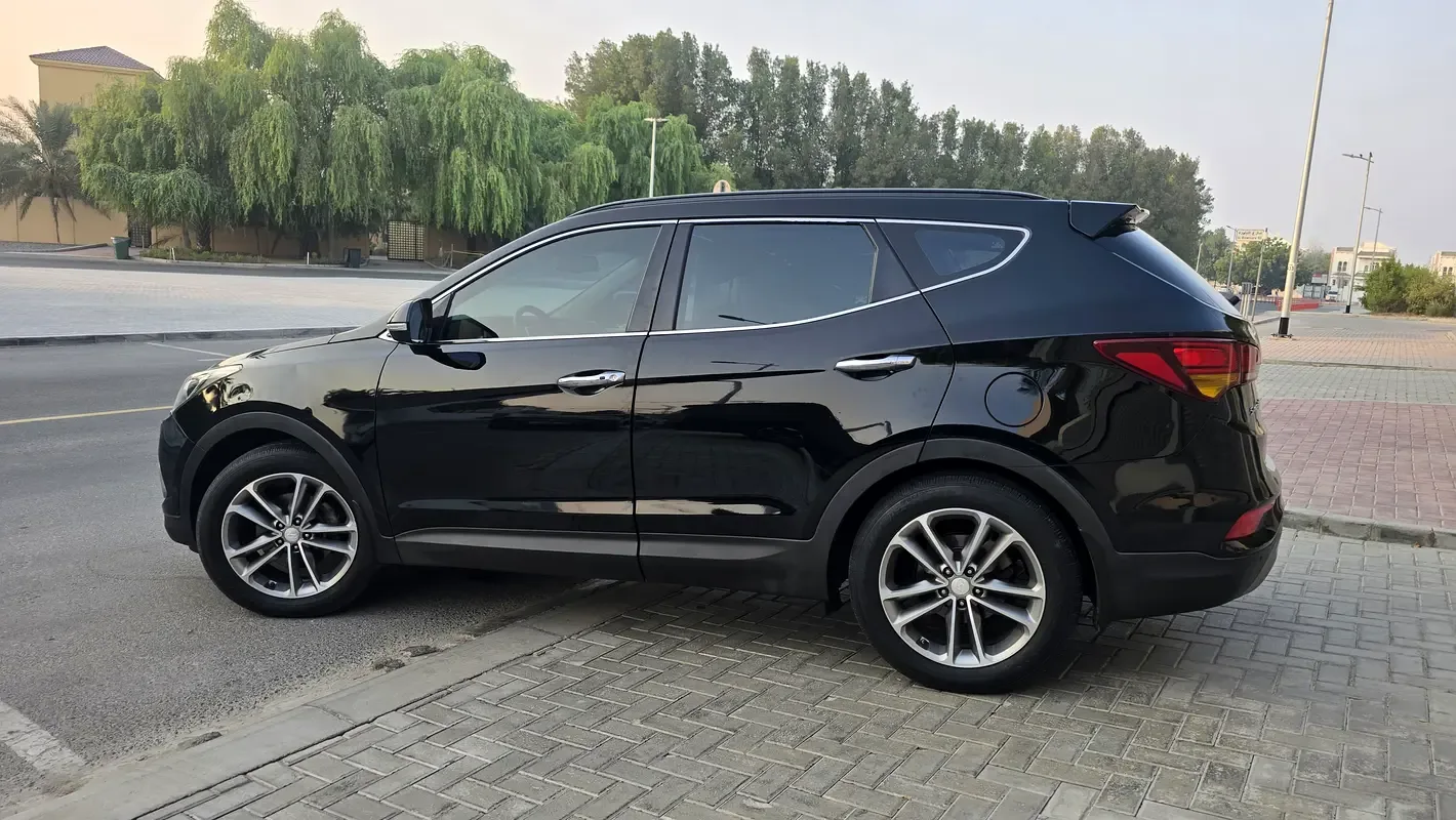Hyundai Santa Fe 3.3 AT (294 hp) - 3