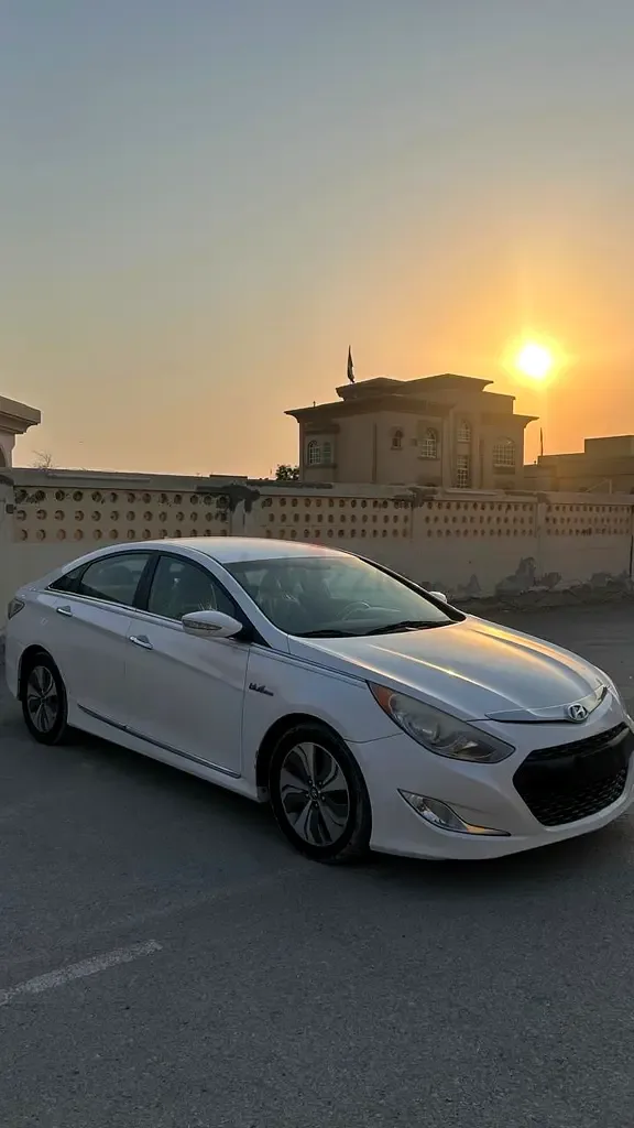 Hyundai Sonata 2.0 AT (150 hp)