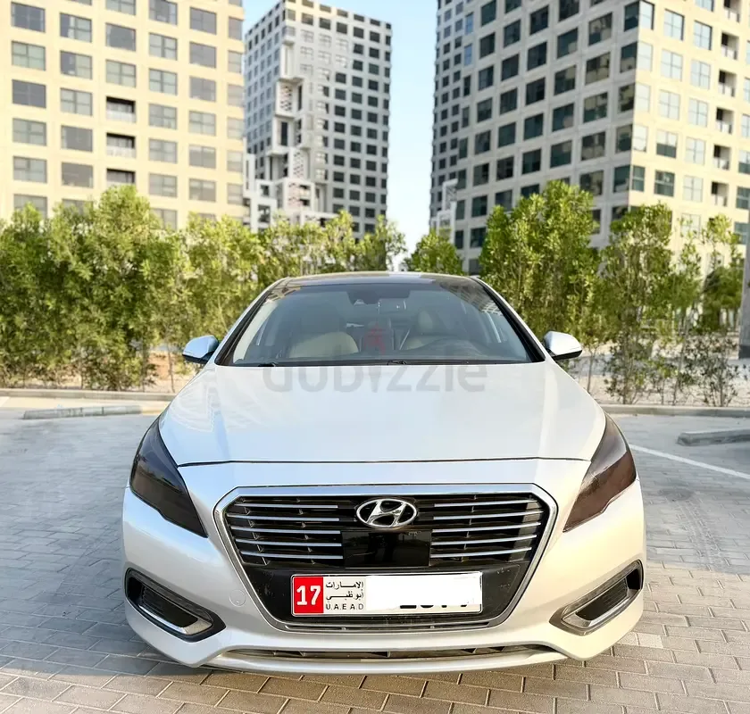 Hyundai Sonata 2.0 AT (205 hp)