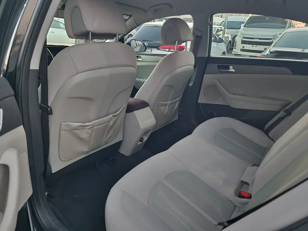 Hyundai Sonata 2.0 T GDi AT (245 حصان) - 10
