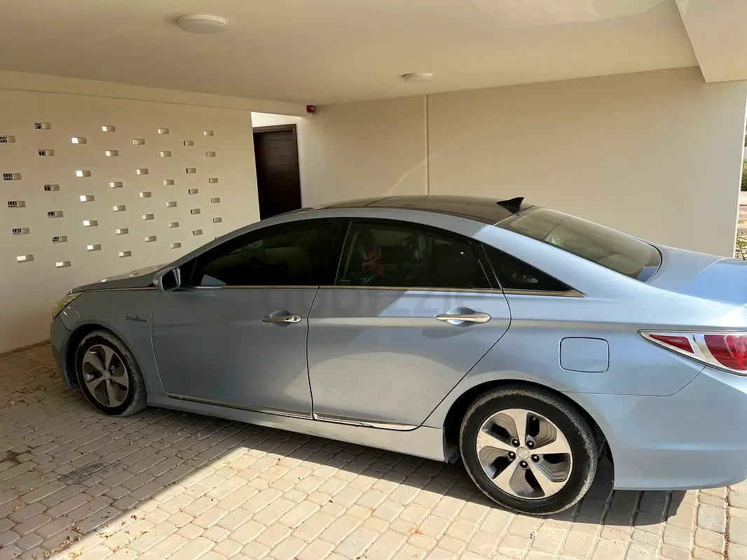 Hyundai Sonata 2.4 AT (216 hp)