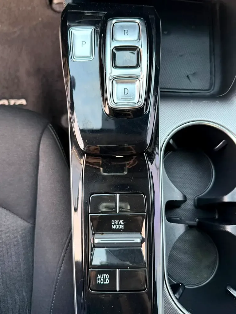 Hyundai Sonata 2.5 AT (191 حصان) - 10