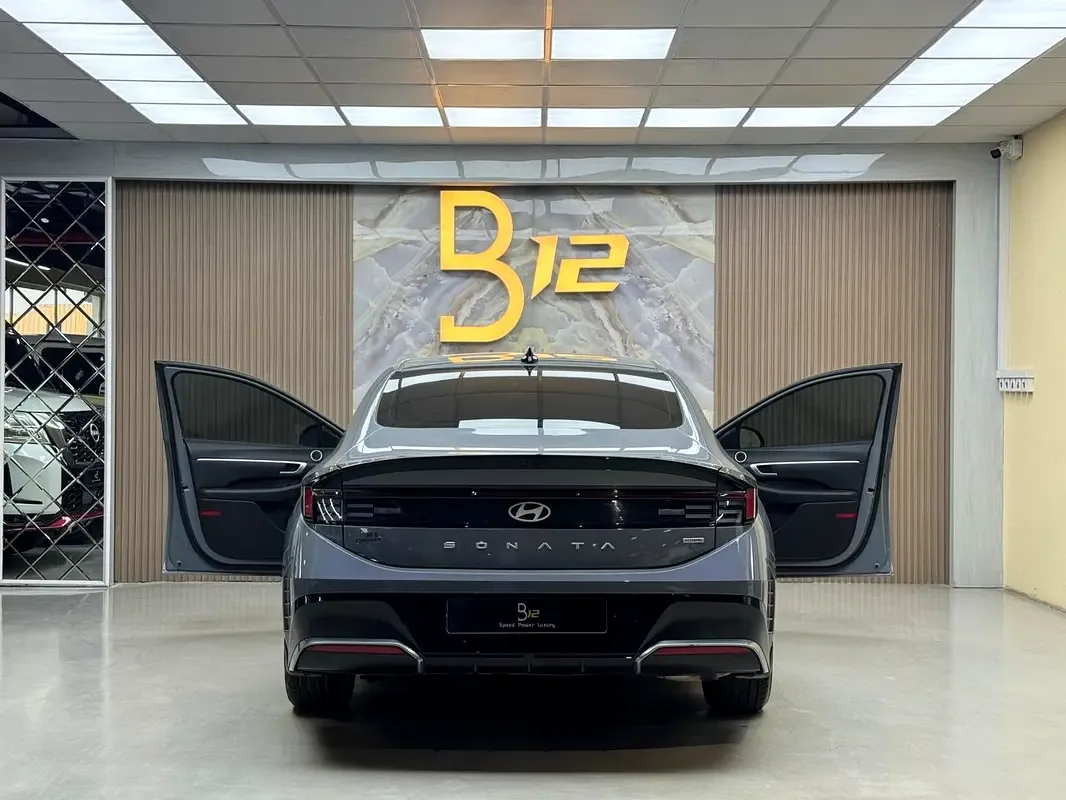 Hyundai Sonata 2.5 AT (191 حصان) - 6