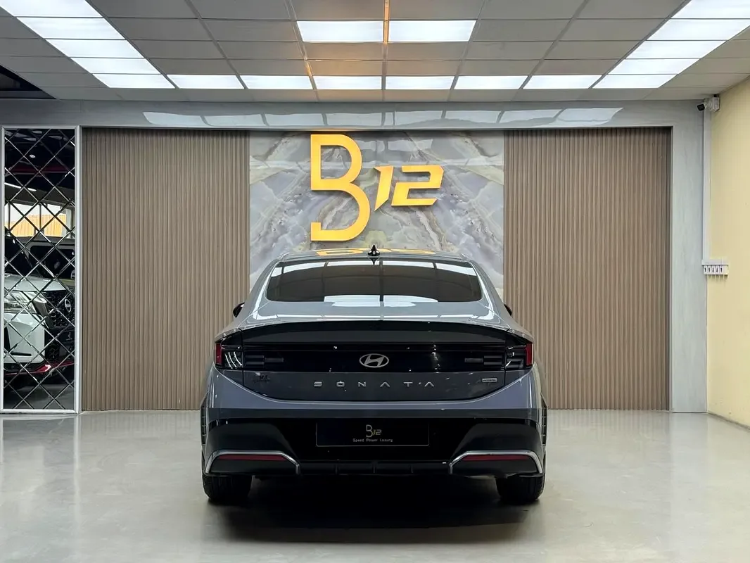 Hyundai Sonata 2.5 AT (191 حصان) - 5