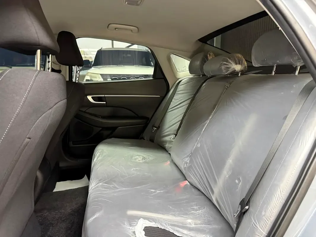 Hyundai Sonata 2.5 AT (191 حصان) - 15