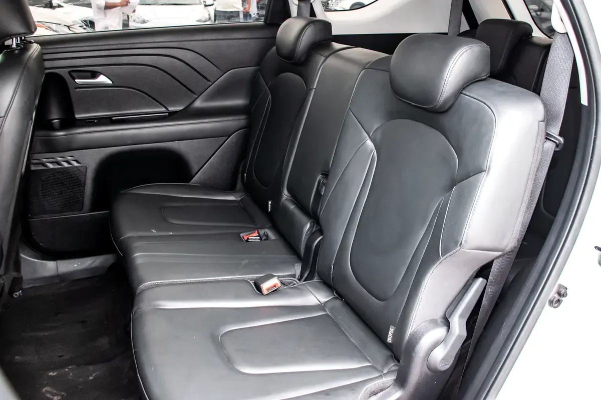 Hyundai Stargazer 1.5 CVT (115 hp) - 10
