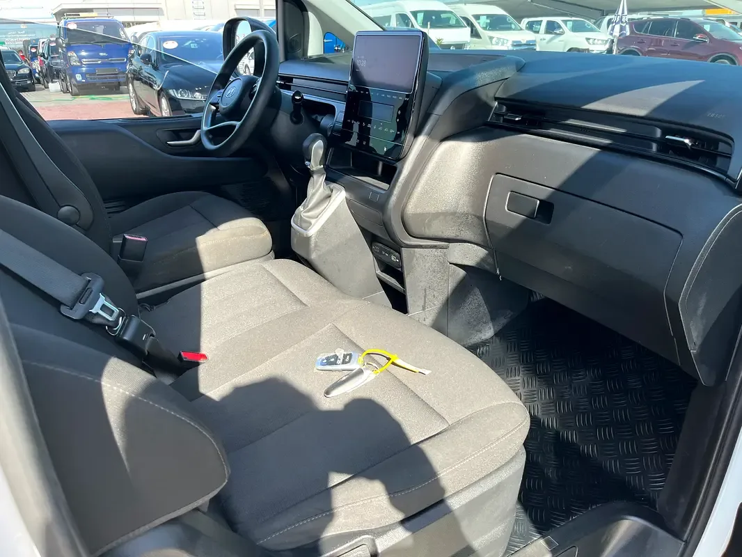 Hyundai Staria 2.2 AT (177 حصان) - 7