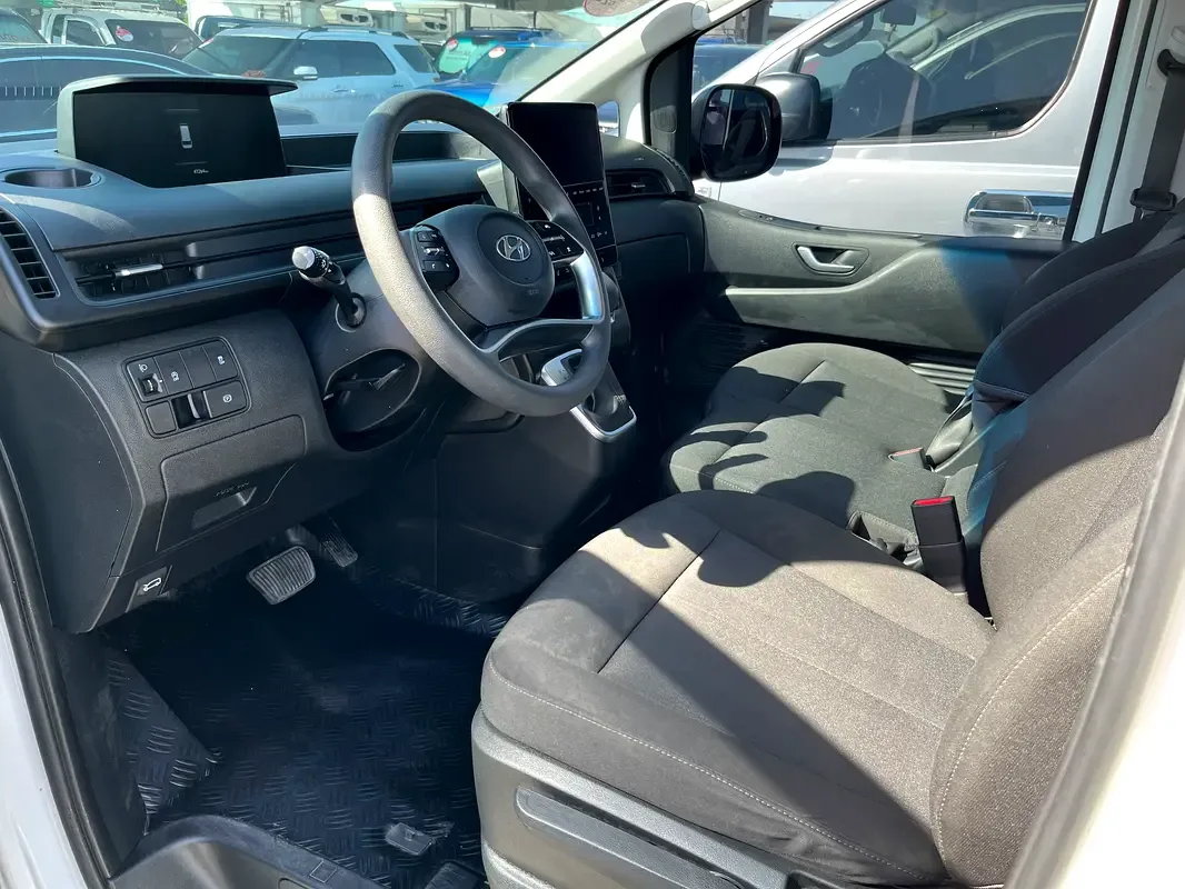 Hyundai Staria 2.2 AT (177 حصان) - 10