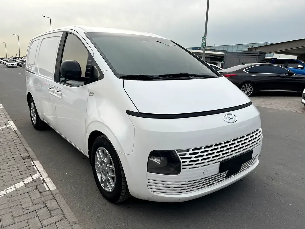 Hyundai Staria 2.2 AT (177 حصان) - 2