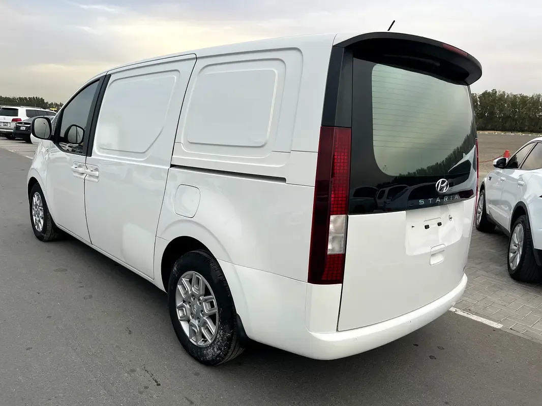 Hyundai Staria 2.2 AT (177 حصان) - 5