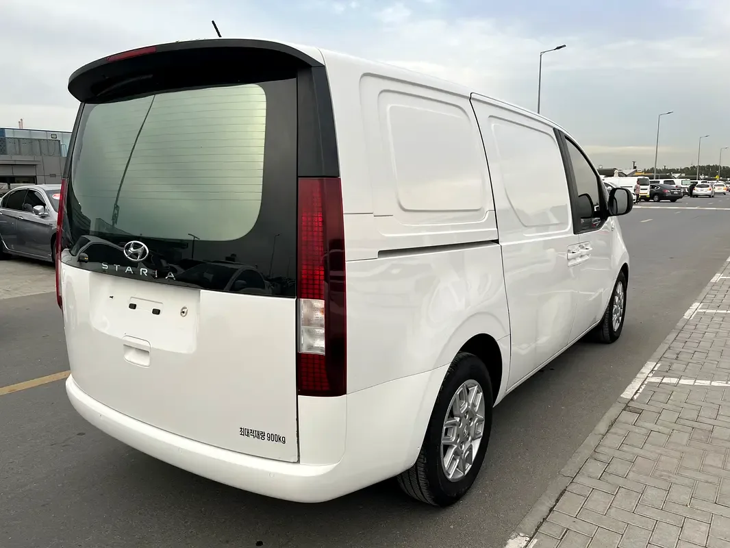 Hyundai Staria 2.2 AT (177 حصان) - 4
