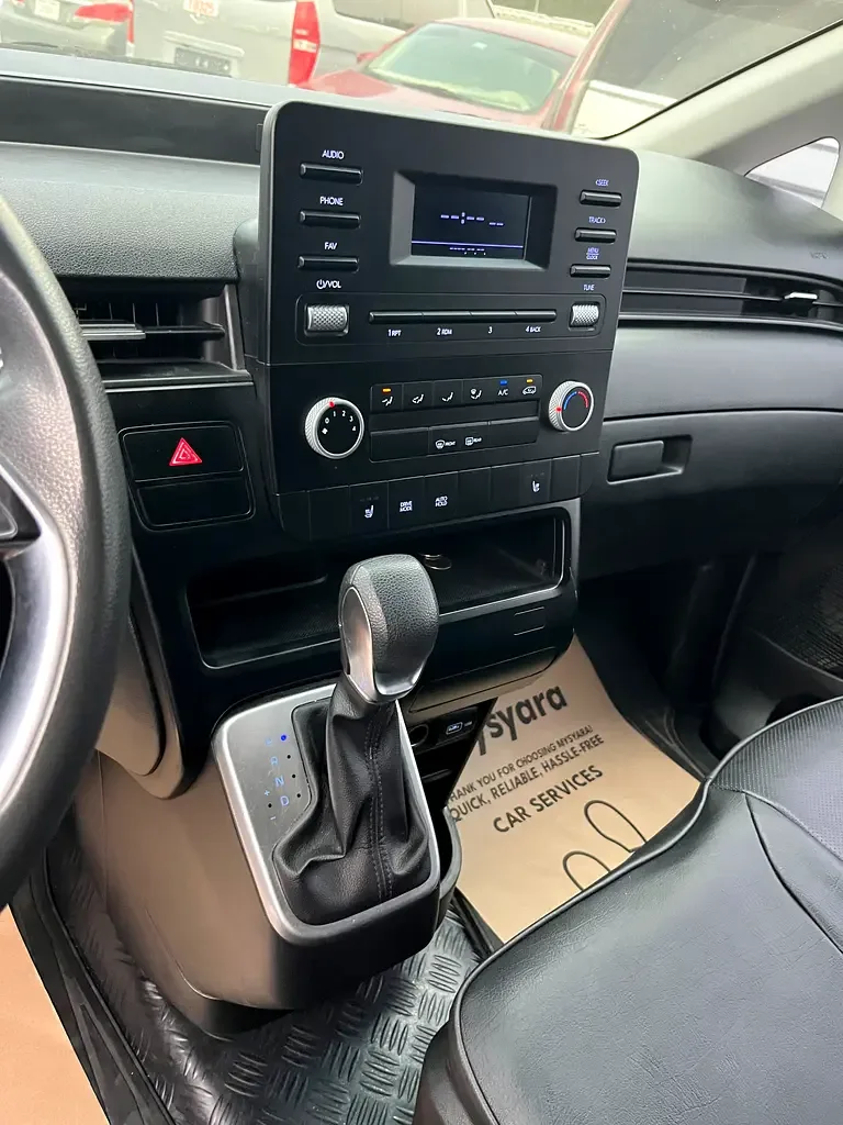 Hyundai Staria 2.2 AT (177 حصان) - 8