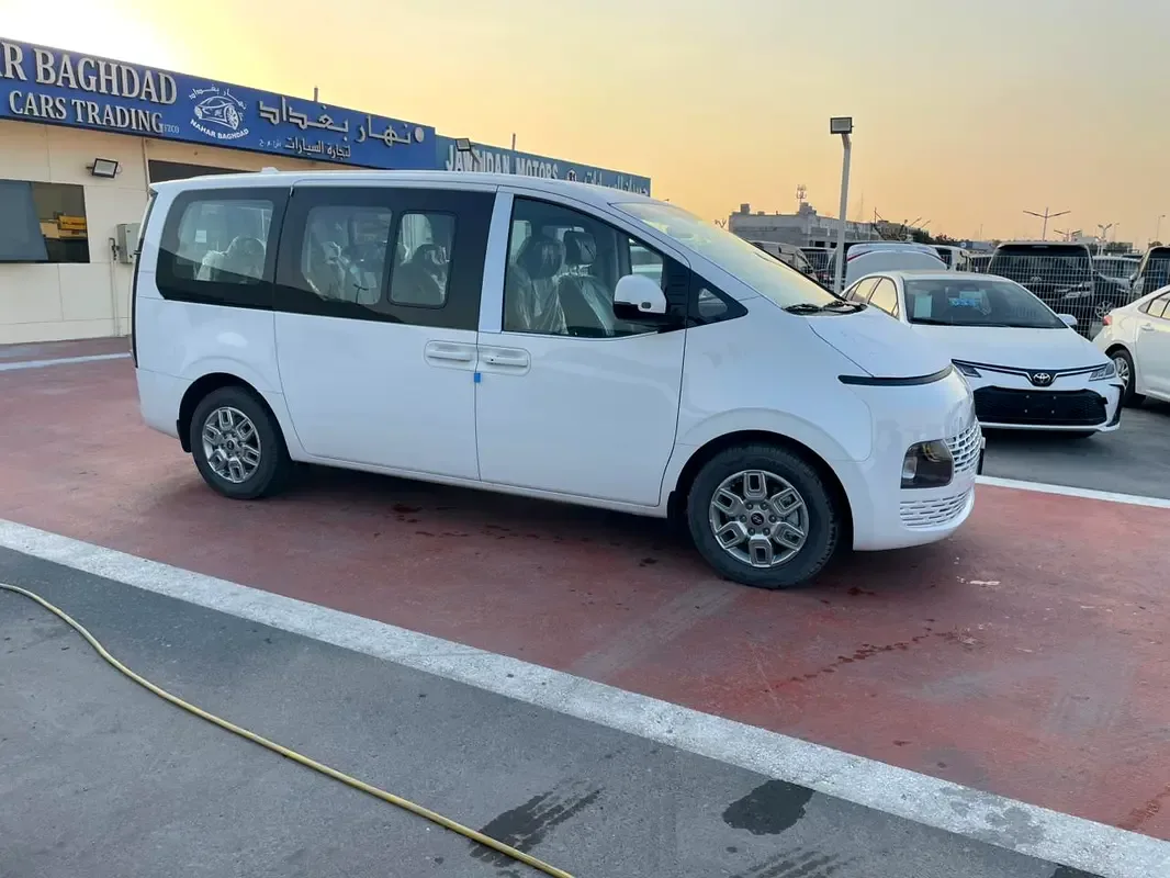 Hyundai Staria 3.5 AT (240 hp) - 2