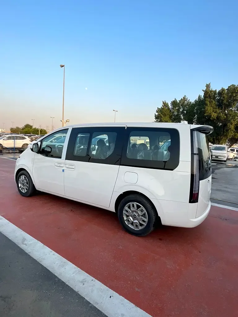 Hyundai Staria 3.5 AT (240 hp) - 4
