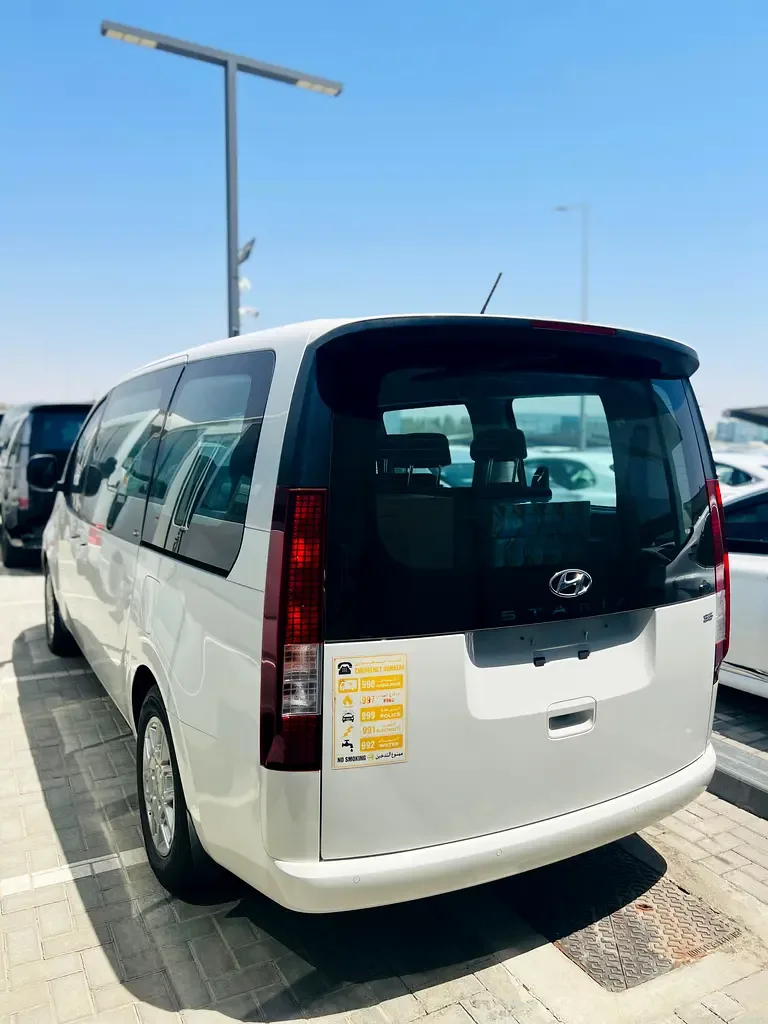 Hyundai Staria 3.5 AT (240 حصان) - 2