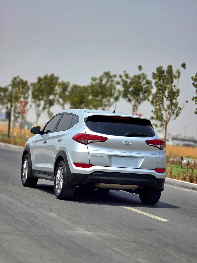 Hyundai Tucson 2.0 AT (150 حصان) - 9