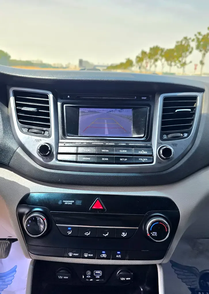 Hyundai Tucson 2.0 AT (150 حصان) - 16