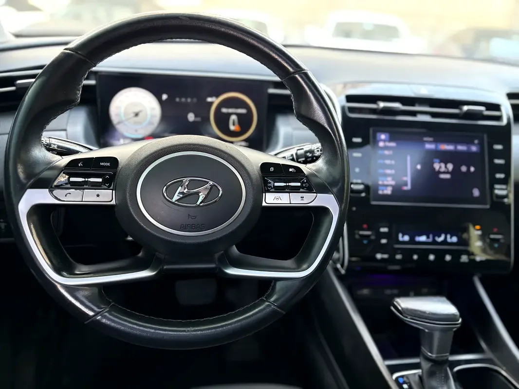 Hyundai Tucson 2.0 AT (150 حصان) - 13