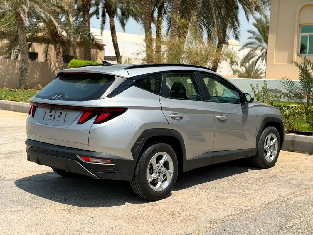 Hyundai Tucson 2.0 AT AWD (156 حصان) - 6