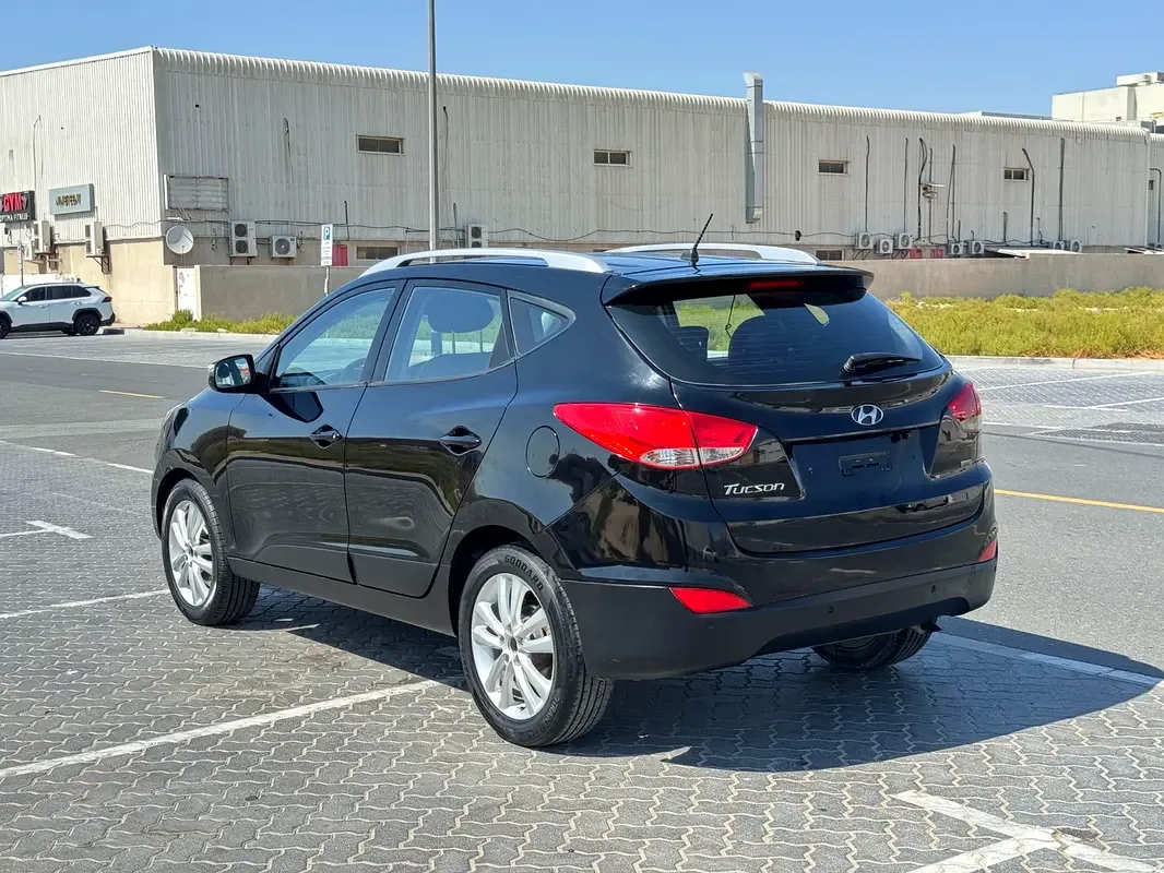 Hyundai Tucson 2.0 D AT (140 حصان) - 6