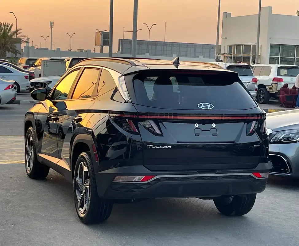 Hyundai Tucson 2.5 AT 4WD (190 حصان) - 4