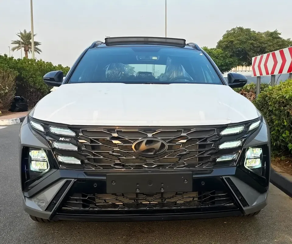 Hyundai Tucson 2.5 AT 4WD (190 حصان) - 2