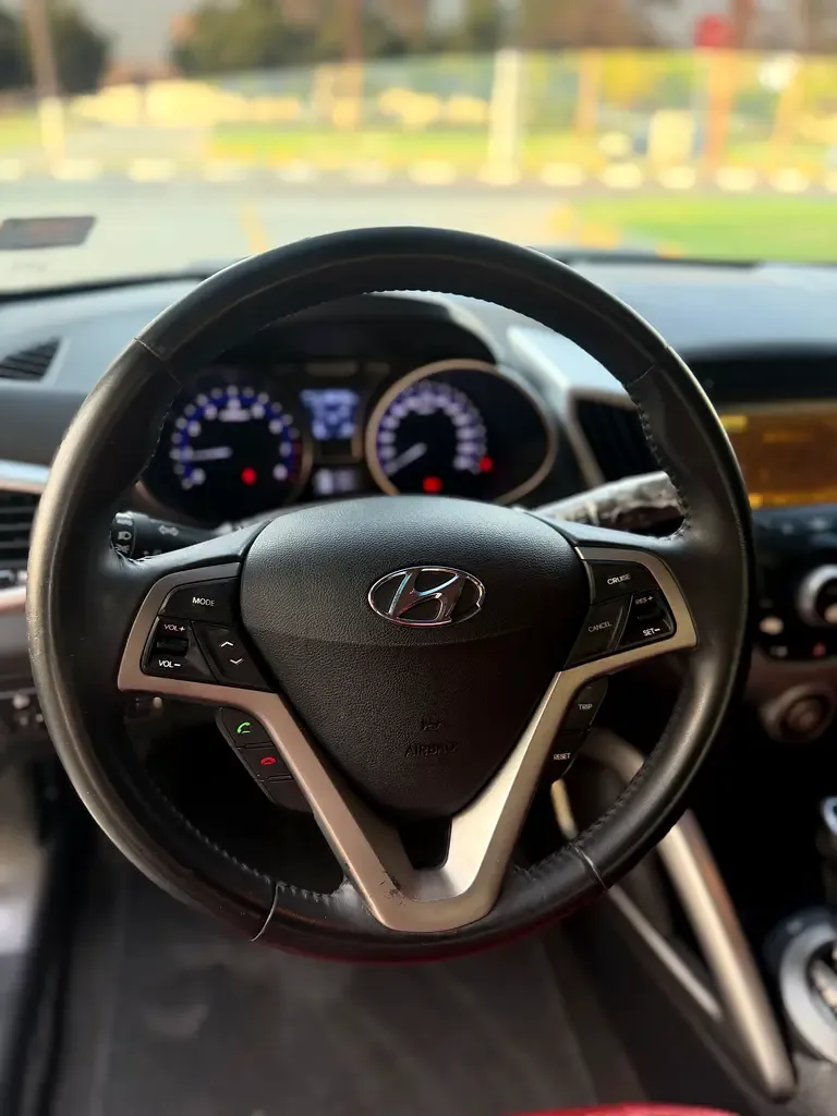 Hyundai Veloster 1.6 AT (132 حصان) - 10