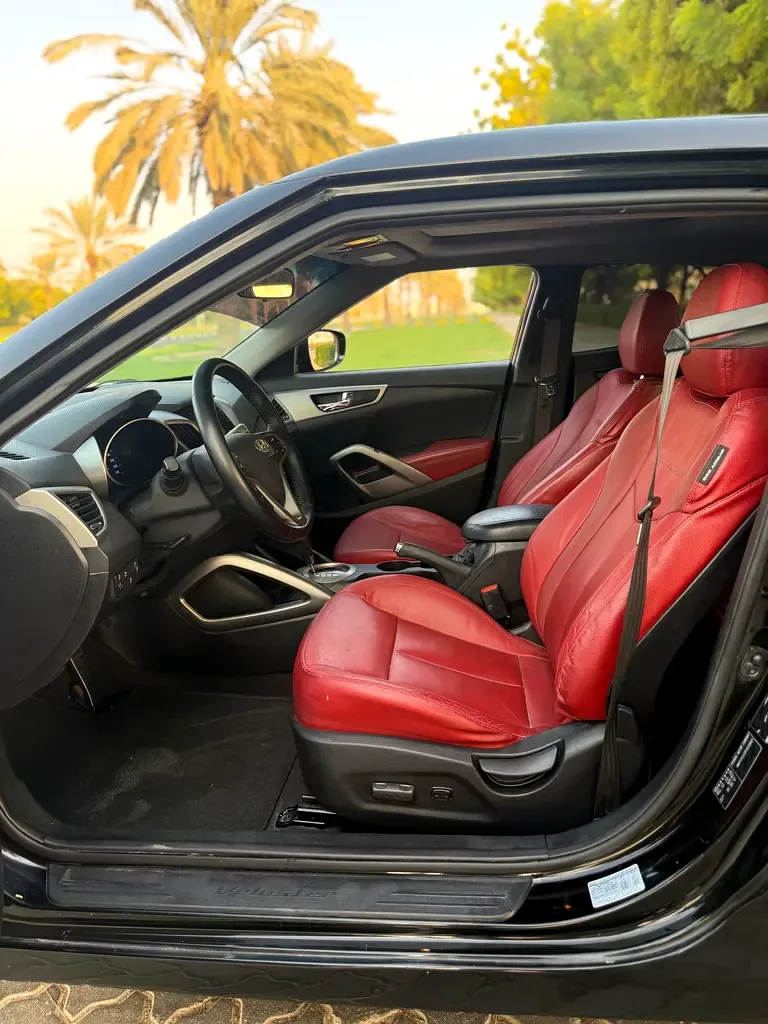 Hyundai Veloster 1.6 AT (132 حصان) - 13