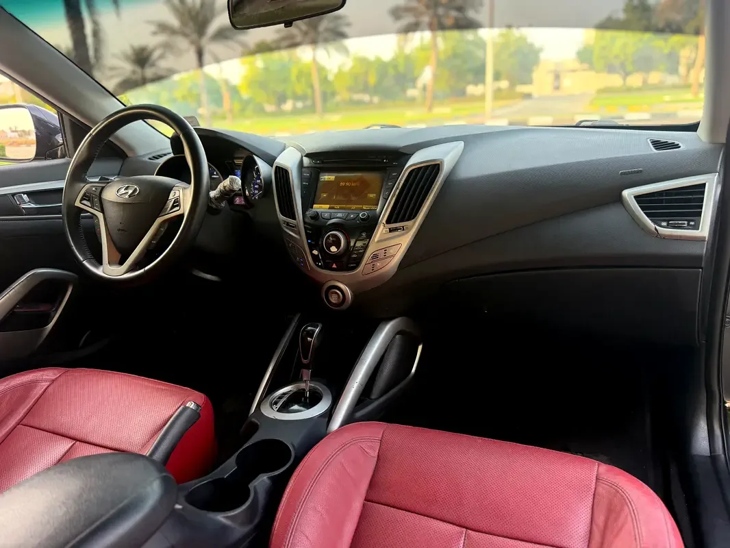 Hyundai Veloster 1.6 AT (132 حصان) - 11
