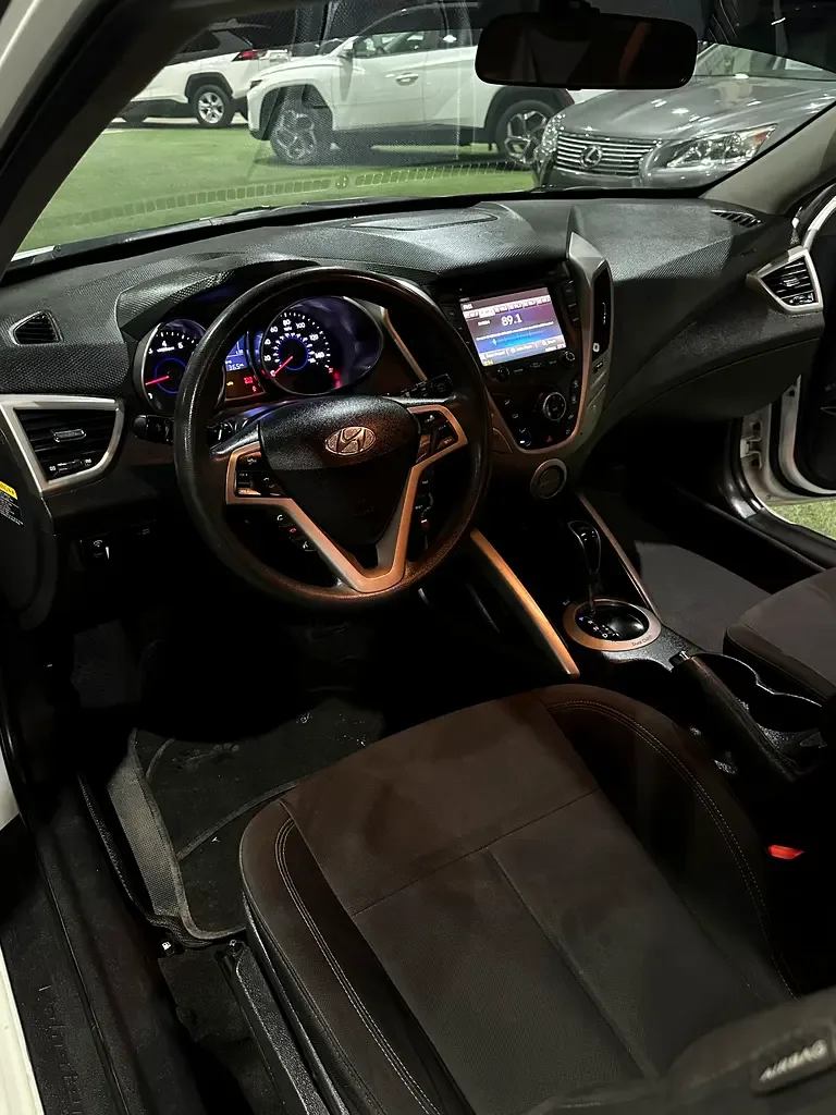 Hyundai Veloster 1.6 AT (132 hp) - 8