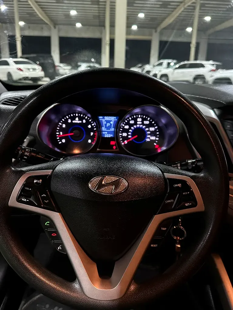 Hyundai Veloster 1.6 AT (132 hp) - 13