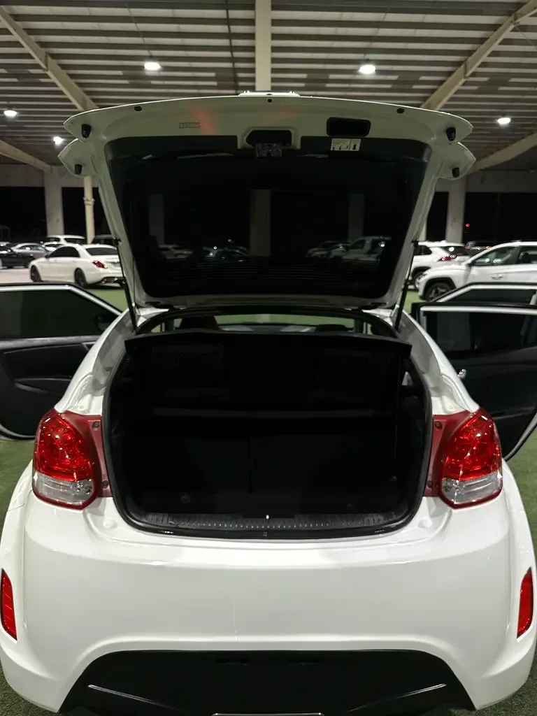 Hyundai Veloster 1.6 AT (132 hp) - 17